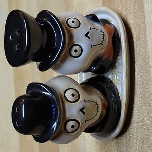 Yankee Candle Boney Bunch Salt and Pepper Shakers